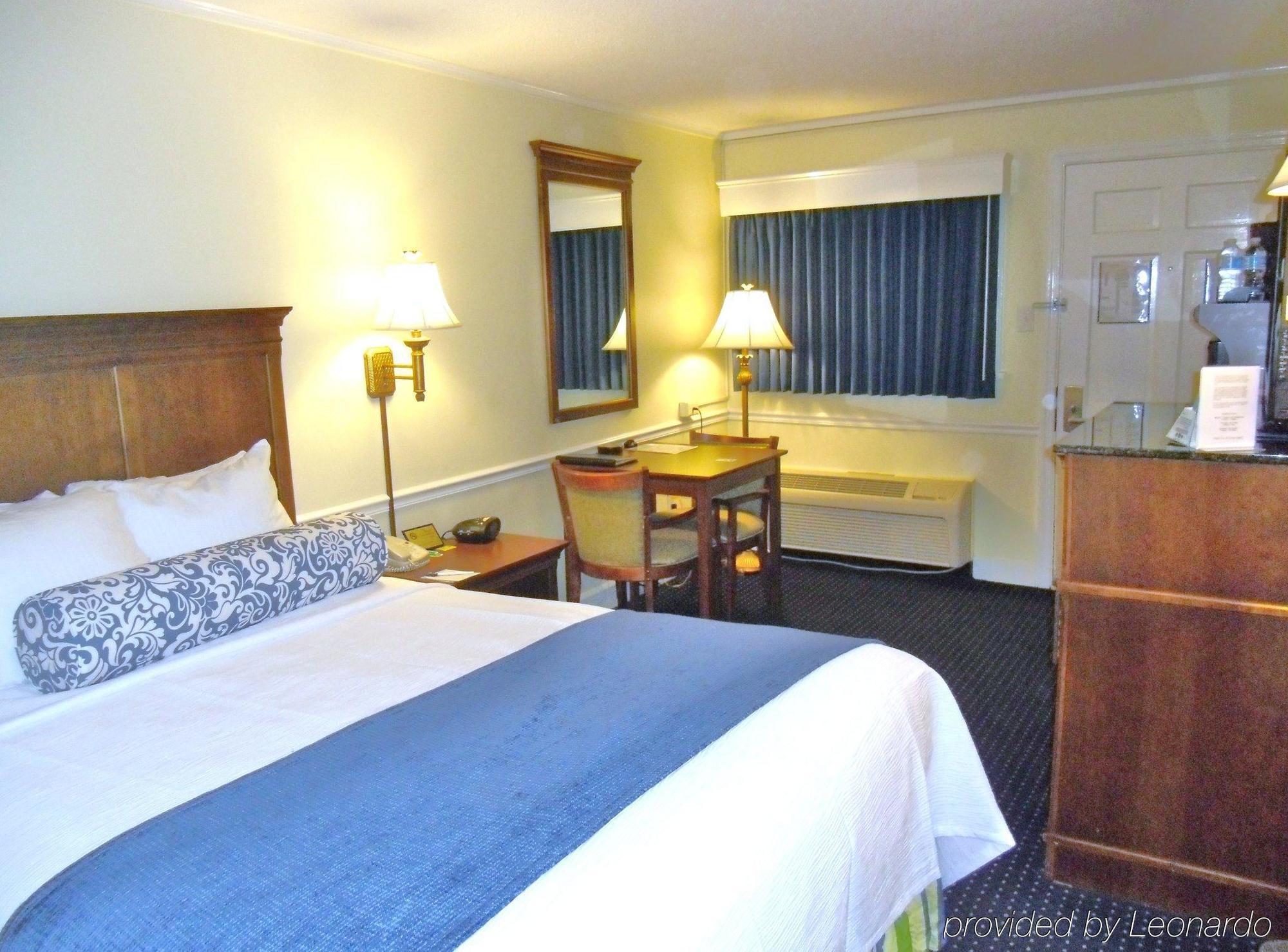 Western Sea Island Motel